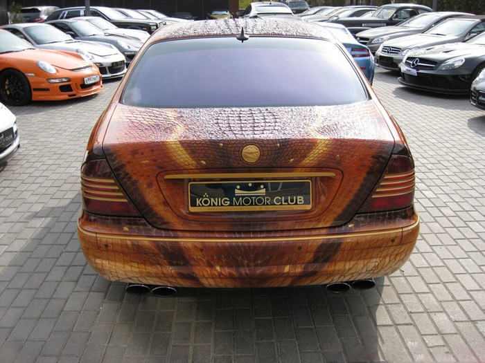 Chiếc xe được sản xuất từ năm 2004 và đã đi quãng đường 77.700 km König Motor bán với giá hai triệu rúp (khoảng 51.500 euro).